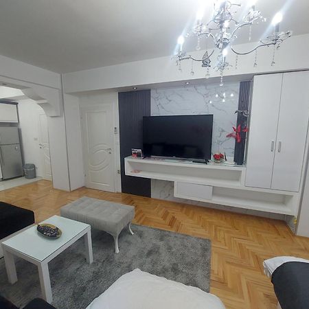Exclusive Apartments With Lake View 奥赫里德 外观 照片
