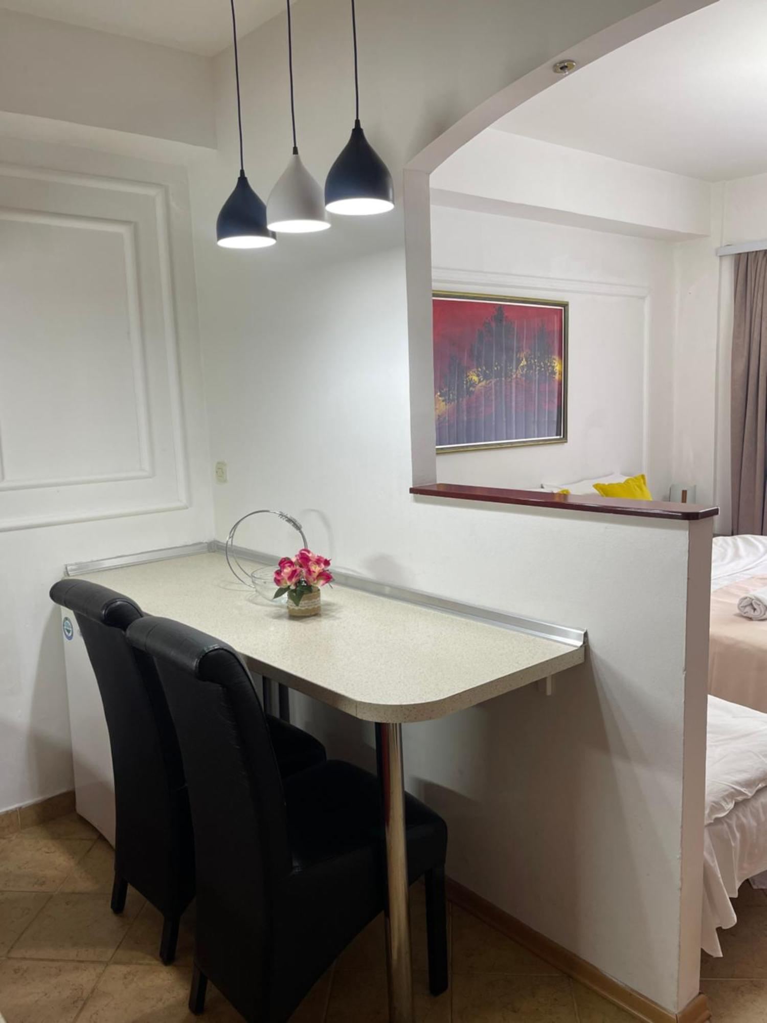 Exclusive Apartments With Lake View 奥赫里德 外观 照片