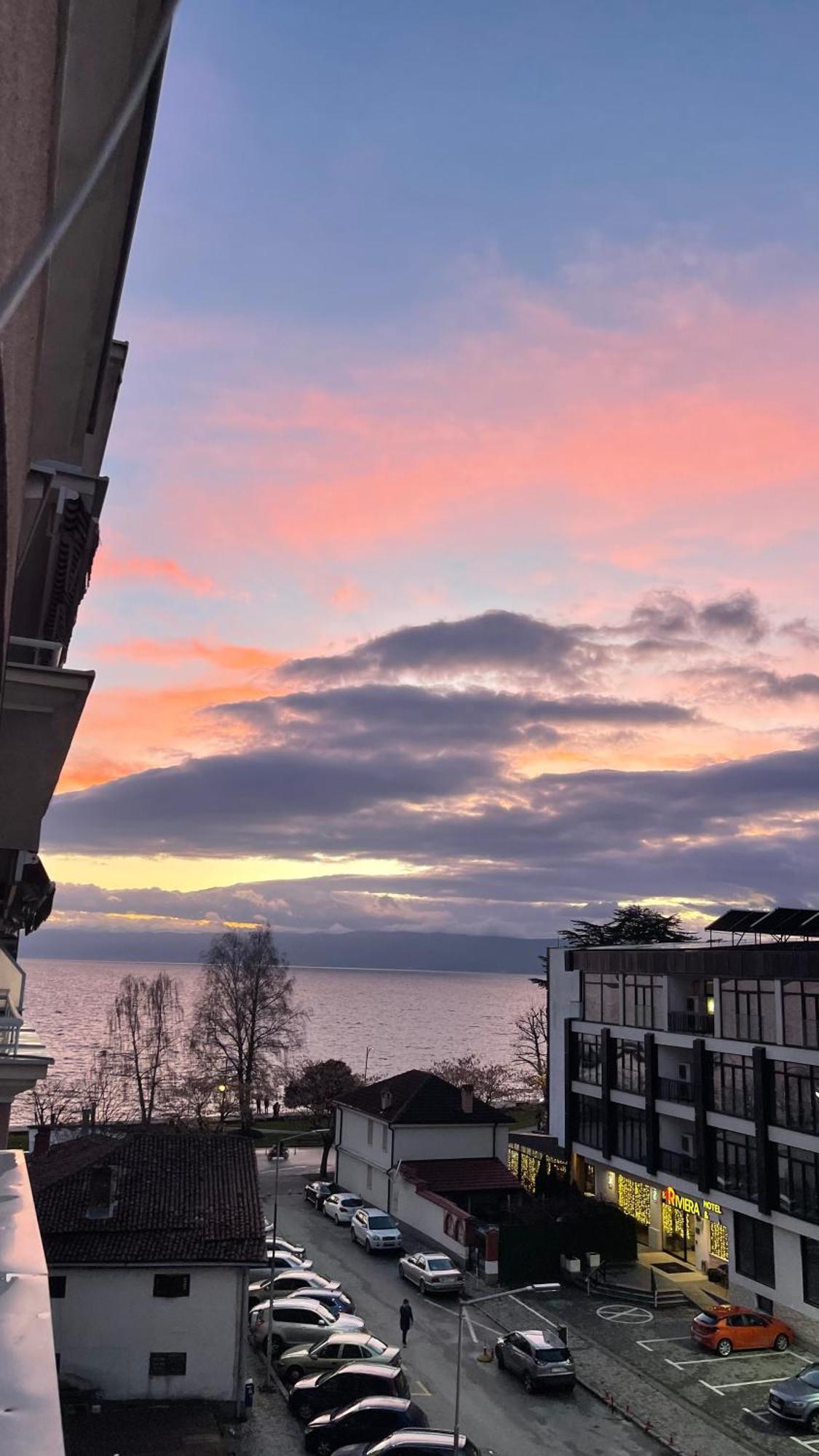 Exclusive Apartments With Lake View 奥赫里德 外观 照片
